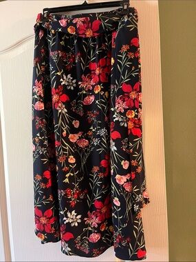 Loft skirt - NWOT!